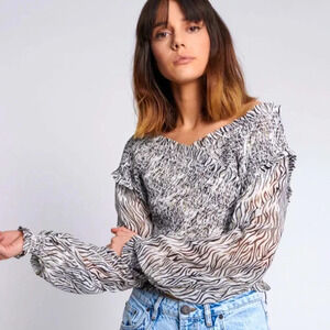 🌴 One Teaspoon NWT Zebra Bardot Cross Over Top MEDIUM